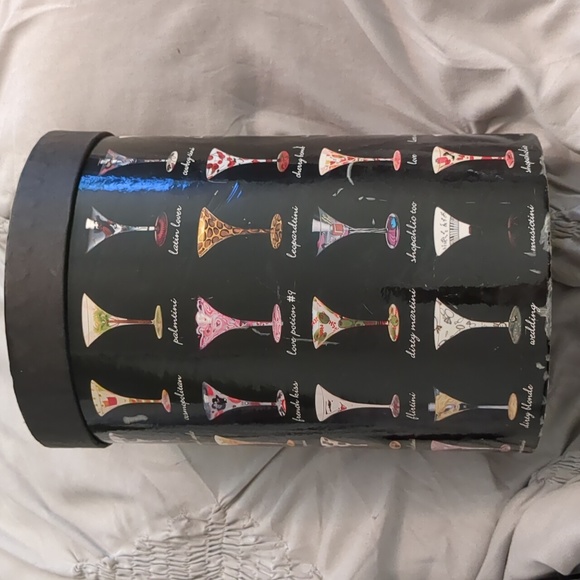 Lolita Glamour - Tini Hand Painted Martini Glass NIB - Picture 9 of 10